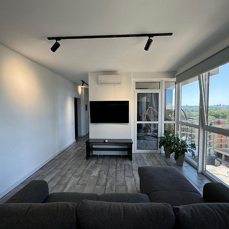 4 Rooms Apartment With A View Of The Dnieper River Kiev Dış mekan fotoğraf
